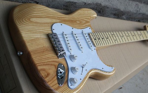 st single shake reverse hand electric guitar white wax xylophone body can be upgraded imported accessories
st single shake reverse hand electric guitar white wax xylophone body can be upgraded imported accessories
