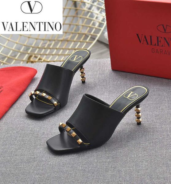 sandals thongs designer mules luxury walking tennis brand slippers women slides casual shoes handmade sho3, Black;white
sandals thongs designer mules luxury walking tennis brand slippers women slides casual shoes handmade sho3, Black;white