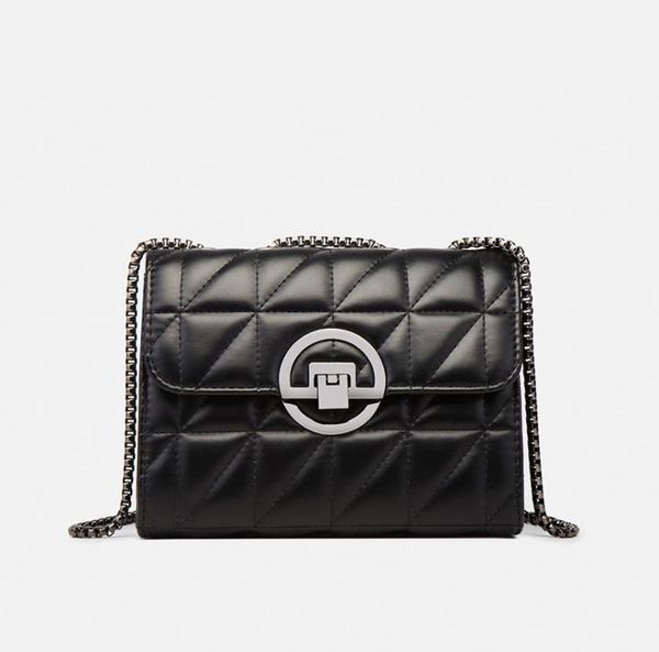 women's bag 2021 one-shoulder messenger bags underarm square large capacity small fragrance rhombus chain handbag tide
women's bag 2021 one-shoulder messenger bags underarm square large capacity small fragrance rhombus chain handbag tide