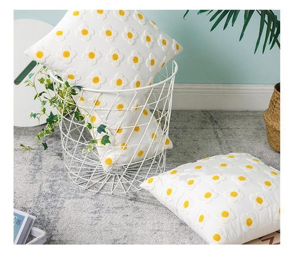 cushion/decorative pillow embroidery daisy cotton pillowcase decorative sofa cushion case bed cover home decor car
cushion/decorative pillow embroidery daisy cotton pillowcase decorative sofa cushion case bed cover home decor car