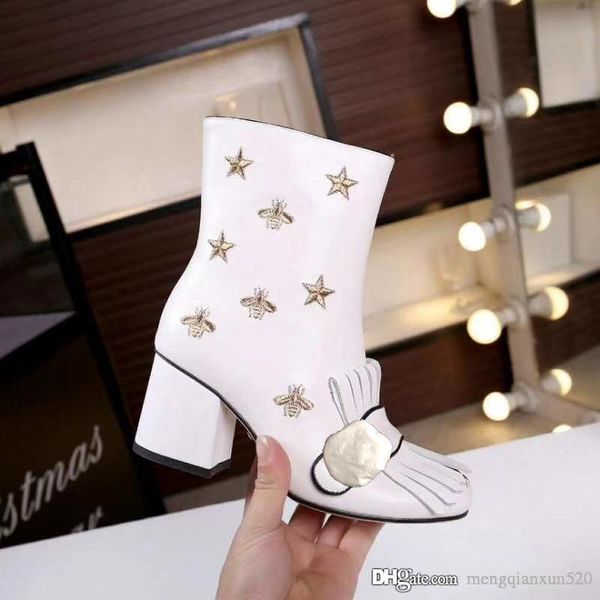 2021 latest special style unique ladies boots designer's luxury custom fabric soft lace up beaded cow leather made of original synchron, Black
2021 latest special style unique ladies boots designer's luxury custom fabric soft lace up beaded cow leather made of original synchron, Black