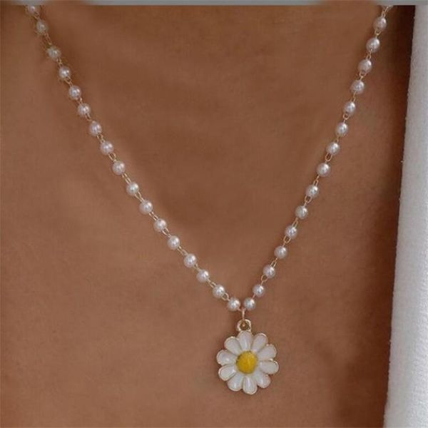 pendant necklaces fashion white daisy necklace pearl chain choker for women chrysanthemum clavicle jewelry accessories, Silver
pendant necklaces fashion white daisy necklace pearl chain choker for women chrysanthemum clavicle jewelry accessories, Silver