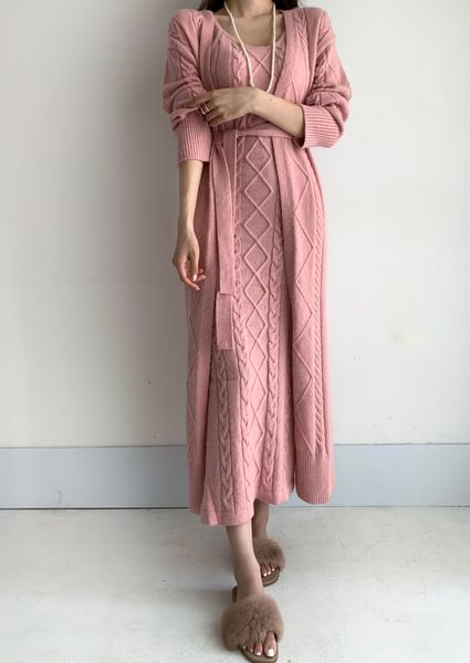 2021 a line ladies 2 piece set thick sweatersuit chic twist pattern long cardigan sweater + sleeveless knitted suspender dress, White
2021 a line ladies 2 piece set thick sweatersuit chic twist pattern long cardigan sweater + sleeveless knitted suspender dress, White