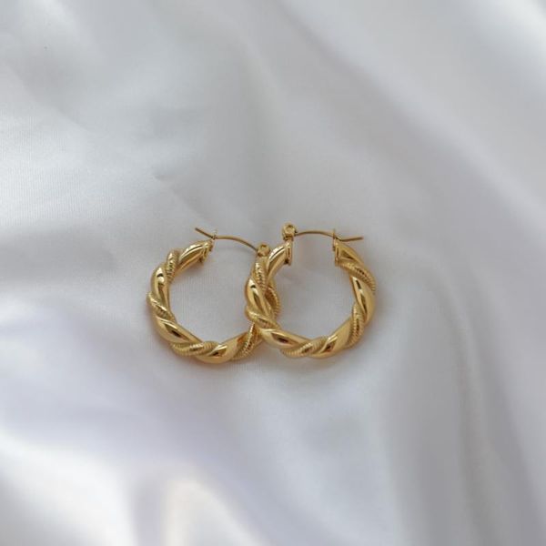 hoop & huggie tarnish pvd gold finish simple fashion small circle earring stainless steel jewelry wholesale, Golden;silver
hoop & huggie tarnish pvd gold finish simple fashion small circle earring stainless steel jewelry wholesale, Golden;silver