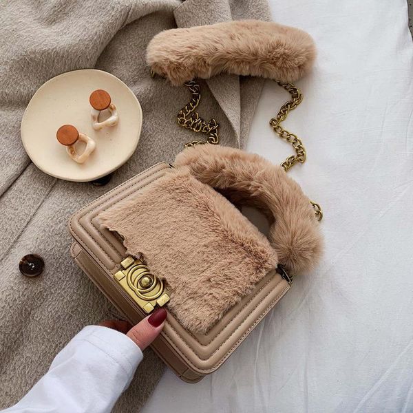 evening bags plush bag women's 2021 fashion small square chain shoulder wild texture messenger handbags
evening bags plush bag women's 2021 fashion small square chain shoulder wild texture messenger handbags