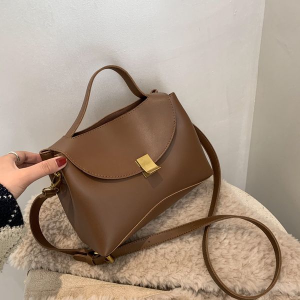 designer bag for women solid fashion female handbag pu leather soft cross body bag comfortable practical large-capacity tote bag
designer bag for women solid fashion female handbag pu leather soft cross body bag comfortable practical large-capacity tote bag