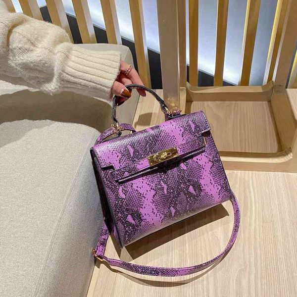 kelly women's small 2019 new fashion temperament portable snakeskin versatile messenger bag
kelly women's small 2019 new fashion temperament portable snakeskin versatile messenger bag