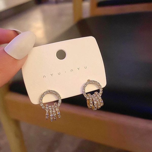 hoop & huggie 2021 trendy metal earring for woman vintage korean statement earrings accessories brincos, Golden;silver
hoop & huggie 2021 trendy metal earring for woman vintage korean statement earrings accessories brincos, Golden;silver