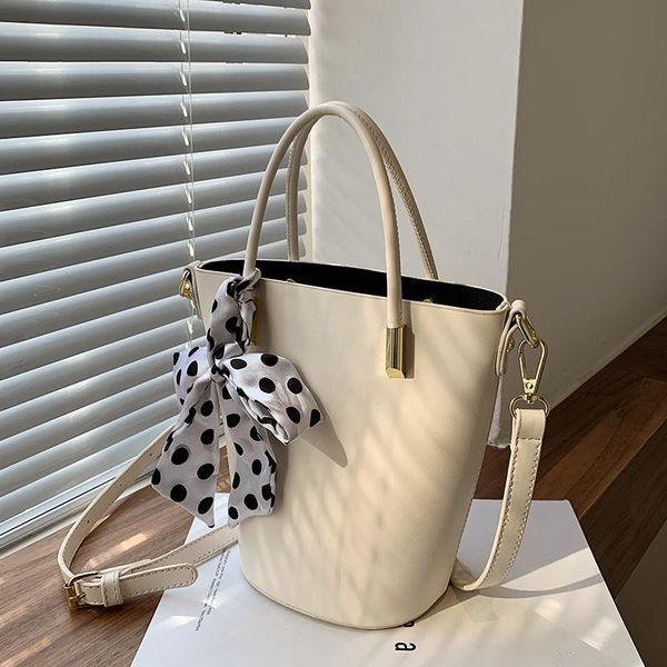 evening bags bucket bag 2021 trendy female urban fashion simple silk scarf women's single-shoulder messenger
evening bags bucket bag 2021 trendy female urban fashion simple silk scarf women's single-shoulder messenger