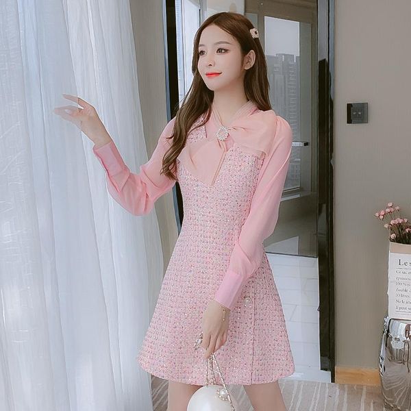 casual dresses 2021 autumn and winter tweed woolen women long sleeve bowknot small fragrant wind style mosaic dress vestidos, Black;gray
casual dresses 2021 autumn and winter tweed woolen women long sleeve bowknot small fragrant wind style mosaic dress vestidos, Black;gray