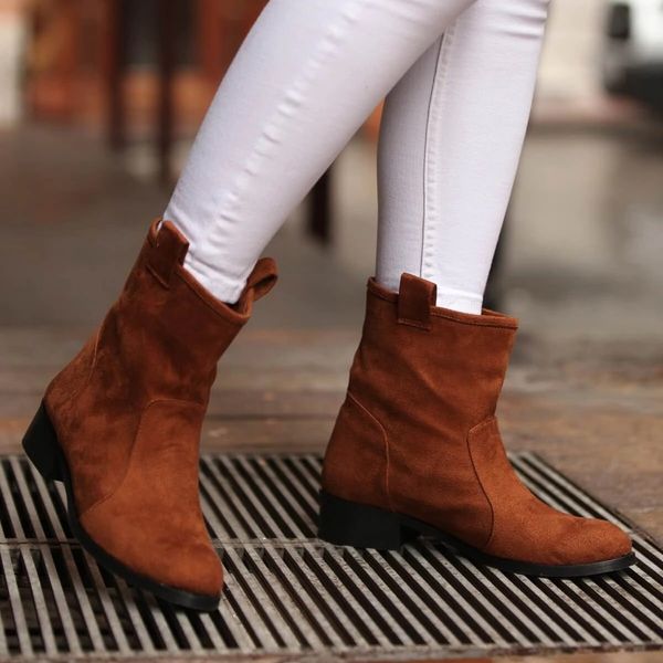 cheryl was smoking a boat. 5orj, Black 
cheryl was smoking a boat. 5orj, Black