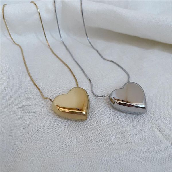 pendant necklaces korean fashion glossy love heart necklace gold silver color stainless steel snake chain women statement jewelry
pendant necklaces korean fashion glossy love heart necklace gold silver color stainless steel snake chain women statement jewelry