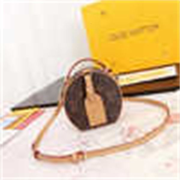 handles brand designer luxury cross m44699 m68276 ladies shoulder handbag mini round totes cake bag female bags handbags iconic body bag
handles brand designer luxury cross m44699 m68276 ladies shoulder handbag mini round totes cake bag female bags handbags iconic body bag