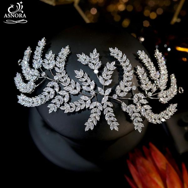 hair clips & barrettes wedding accessories vintage bridal tiara and crown ,asnora exaggerated cz on the back of head, Golden;silver
hair clips & barrettes wedding accessories vintage bridal tiara and crown ,asnora exaggerated cz on the back of head, Golden;silver