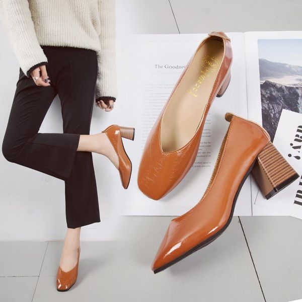 dress shoes 2021 spring high heel women's thick with korean casual square head work, Black
dress shoes 2021 spring high heel women's thick with korean casual square head work, Black