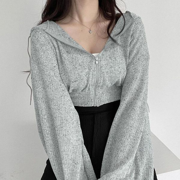 women's jackets autumn fashion cute loose thin fabric sun-proof long sleeve zipper 3 colors woman casual short hooded lady outwear, Black;brown
women's jackets autumn fashion cute loose thin fabric sun-proof long sleeve zipper 3 colors woman casual short hooded lady outwear, Black;brown