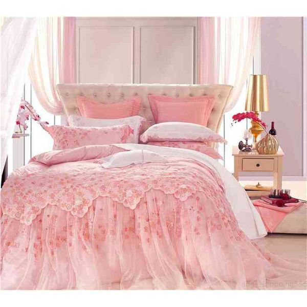 4/6/10 pieces pink lace luxury wedding bedding king size bed decorative duvet cover bedsheet set soft bedlinen
4/6/10 pieces pink lace luxury wedding bedding king size bed decorative duvet cover bedsheet set soft bedlinen