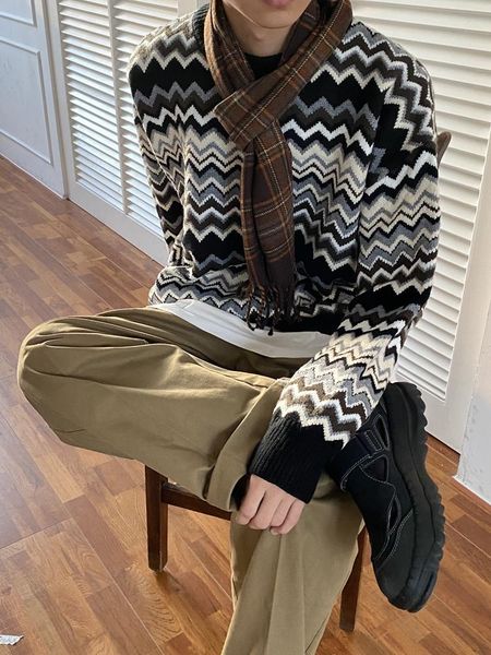 men's sweaters 2021 japanese retro ethnic pullover round neck sweater winter casual wave pattern knitted, White;black
men's sweaters 2021 japanese retro ethnic pullover round neck sweater winter casual wave pattern knitted, White;black