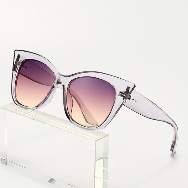sunglasses 2021 men and women cat eye big frame retro street fashion trend original designer models, White;black
sunglasses 2021 men and women cat eye big frame retro street fashion trend original designer models, White;black