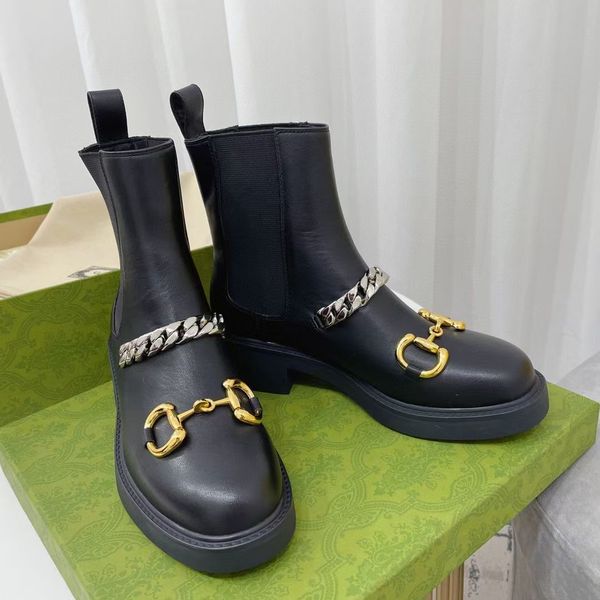 designer elegant women's horsebit chelsea boots with chain ankle boot flats black calfskin leather winter booties party 2021
designer elegant women's horsebit chelsea boots with chain ankle boot flats black calfskin leather winter booties party 2021