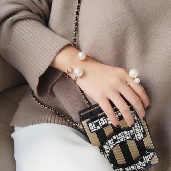 cuff punk style wedding jewelry gold/silver plated open bracelets simple double simulated pearl beads bangles for women a0363, White
cuff punk style wedding jewelry gold/silver plated open bracelets simple double simulated pearl beads bangles for women a0363, White