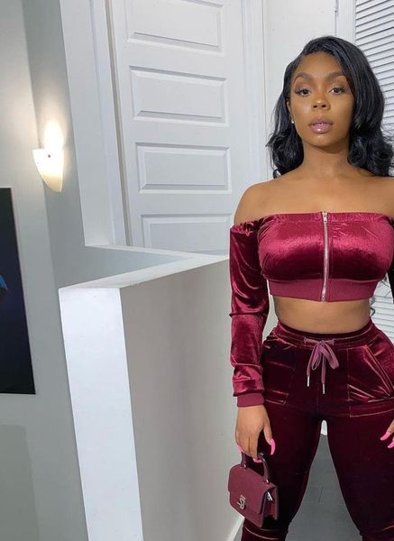 zipper off shoulder women tracksuits velvet crop and pants two piece set drawsring high waist fitness street party, Gray
zipper off shoulder women tracksuits velvet crop and pants two piece set drawsring high waist fitness street party, Gray
