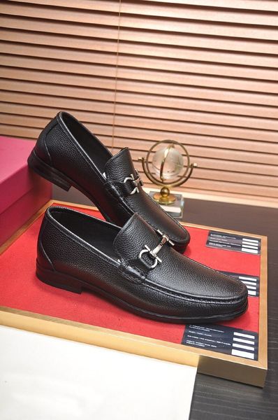 2022 formal party wedding dress shoes gentlemen brand designers genuine leather shoes mens business oxfords casual shoes size 38-44, Black
2022 formal party wedding dress shoes gentlemen brand designers genuine leather shoes mens business oxfords casual shoes size 38-44, Black