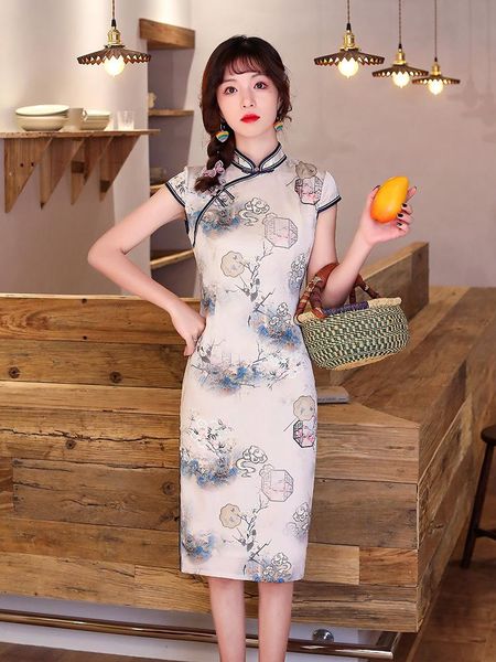 elegant slim high split qipao chinese female mandarin collar vintage short sleeve mid-length cheongsam vestidos ethnic clothing, Red
elegant slim high split qipao chinese female mandarin collar vintage short sleeve mid-length cheongsam vestidos ethnic clothing, Red