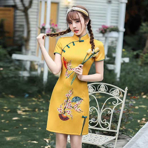 ethnic clothing summer plum printed yellow satin mandarin collar mini qipao traditional chinese women short sleeve dress daily student cheon, Red
ethnic clothing summer plum printed yellow satin mandarin collar mini qipao traditional chinese women short sleeve dress daily student cheon, Red