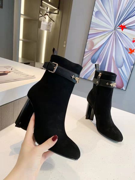 designer boots classic leather thick-soled desert martinboot winter ladies high heels chirstmas halloween easter day shoelace box womens des, Black
designer boots classic leather thick-soled desert martinboot winter ladies high heels chirstmas halloween easter day shoelace box womens des, Black