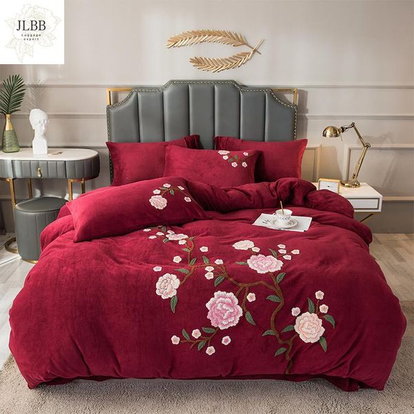 bedding sets chinese style flowers towel embroidery winter velvet flannel fleece set duvet cover bed sheet pillowcases home textile
bedding sets chinese style flowers towel embroidery winter velvet flannel fleece set duvet cover bed sheet pillowcases home textile