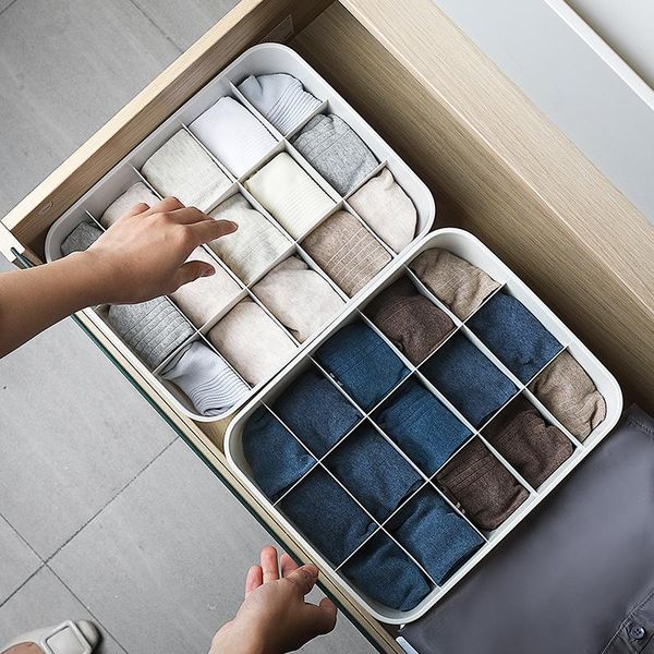 storage drawers underwear box household finishing compartment plastic dormitory bra socks with lid
storage drawers underwear box household finishing compartment plastic dormitory bra socks with lid