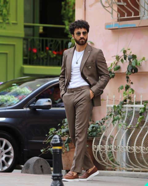 2021gorgeous men suits 2 pieces wedding tuxedos custom made cotton handsome formal blazer business coat+pant, Black;gray
2021gorgeous men suits 2 pieces wedding tuxedos custom made cotton handsome formal blazer business coat+pant, Black;gray
