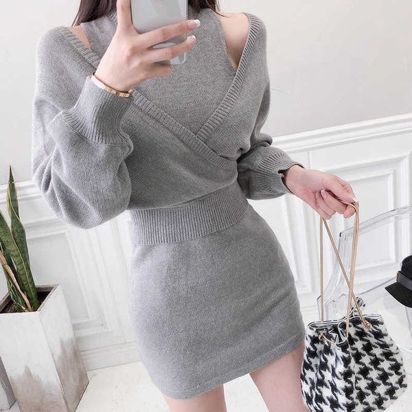 two-piece set autumn and winter korean temperament slim bat sleeves hip knitted sweater dress 210603, White
two-piece set autumn and winter korean temperament slim bat sleeves hip knitted sweater dress 210603, White