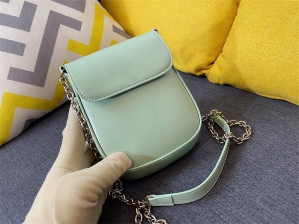 new women's bags european and american fashion shell bag pu6 color gold chain / a large number of discounts
new women's bags european and american fashion shell bag pu6 color gold chain / a large number of discounts
