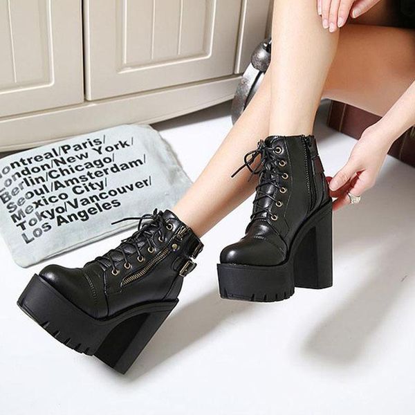boots preto branco 2021 july hate sky high platform waterproof ankle thick with zipper heel short shoes, Black
boots preto branco 2021 july hate sky high platform waterproof ankle thick with zipper heel short shoes, Black