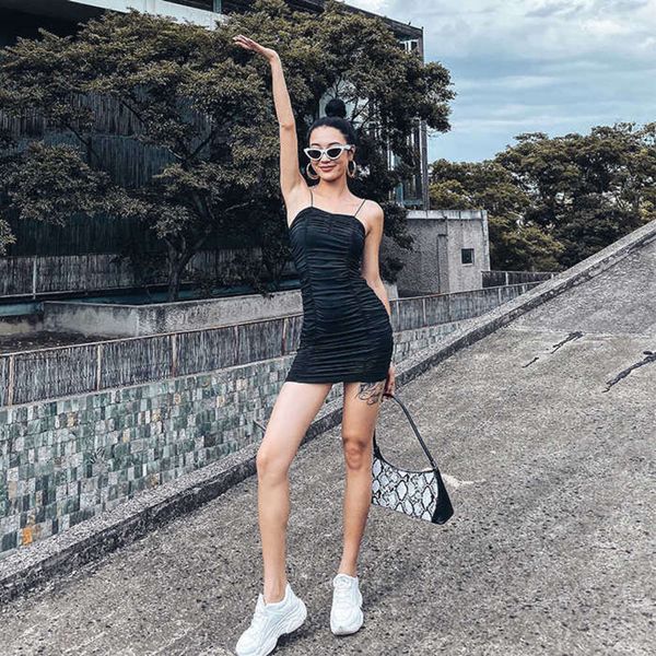 lazer style black suspender skirt ins pleated backless skinny girl dress, Black;gray
lazer style black suspender skirt ins pleated backless skinny girl dress, Black;gray