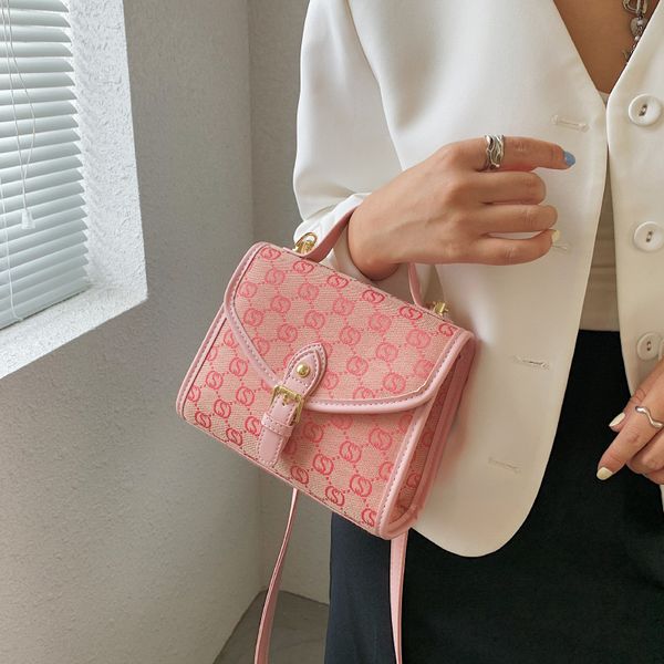 factory outlet fashion printed small square bag contrast women's portable single shoulder diagonal
factory outlet fashion printed small square bag contrast women's portable single shoulder diagonal