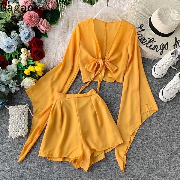 women two piece set summer solid short flare sleeve v-neck backless slim chic lace up female fashion sets 210531, White
women two piece set summer solid short flare sleeve v-neck backless slim chic lace up female fashion sets 210531, White