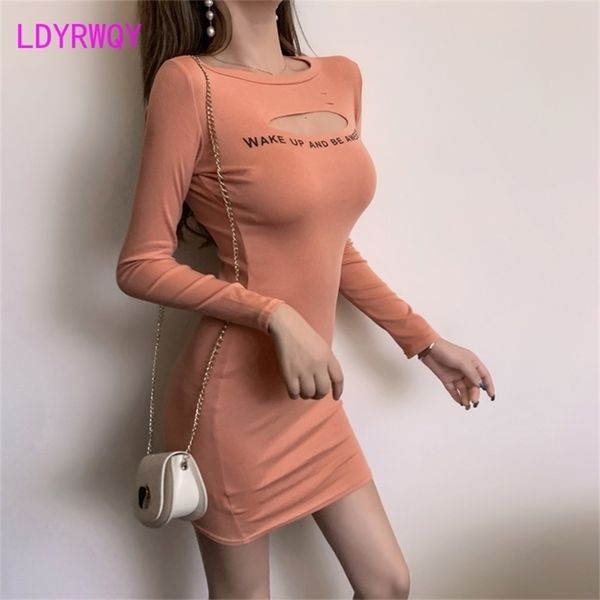 korean female letter print hollow slim hole bag hip long sleeve dress knee-length sheath office lady 210416, Black;gray
korean female letter print hollow slim hole bag hip long sleeve dress knee-length sheath office lady 210416, Black;gray