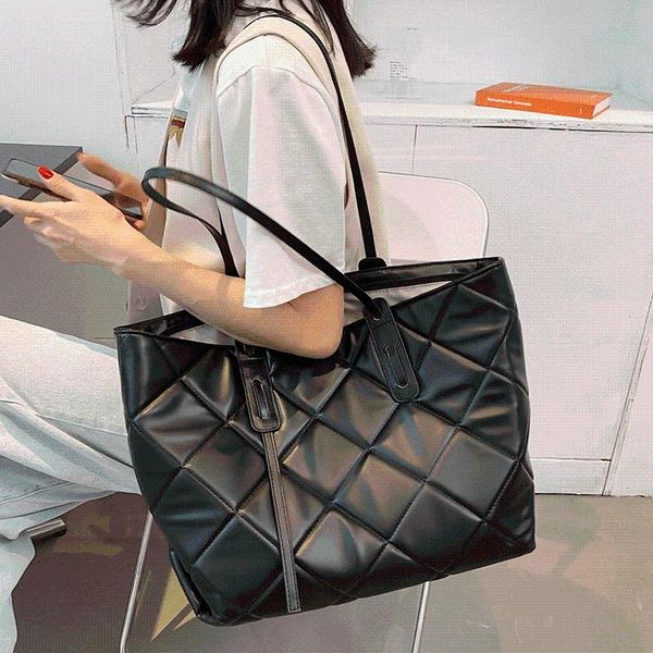 shoulder bags luxury handbags designer female leather bag casual tote large capacity women sac diamond lattice hand
shoulder bags luxury handbags designer female leather bag casual tote large capacity women sac diamond lattice hand
