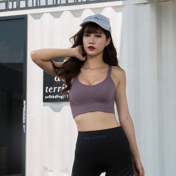 gym clothing sports bra high stretch breathable fitness women padded for running yoga seamless crop quick drying sport, White;black
gym clothing sports bra high stretch breathable fitness women padded for running yoga seamless crop quick drying sport, White;black