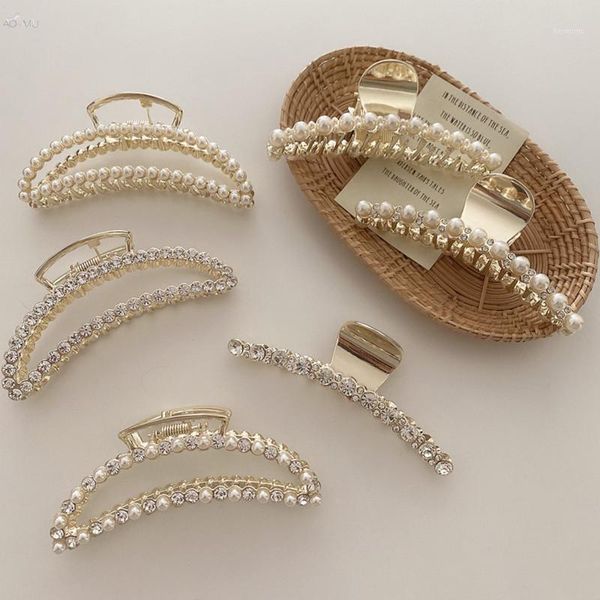 1pc korea fashion shiny crystal imitation pearl geometric hollow hair crab vintage metal clips for women1
1pc korea fashion shiny crystal imitation pearl geometric hollow hair crab vintage metal clips for women1