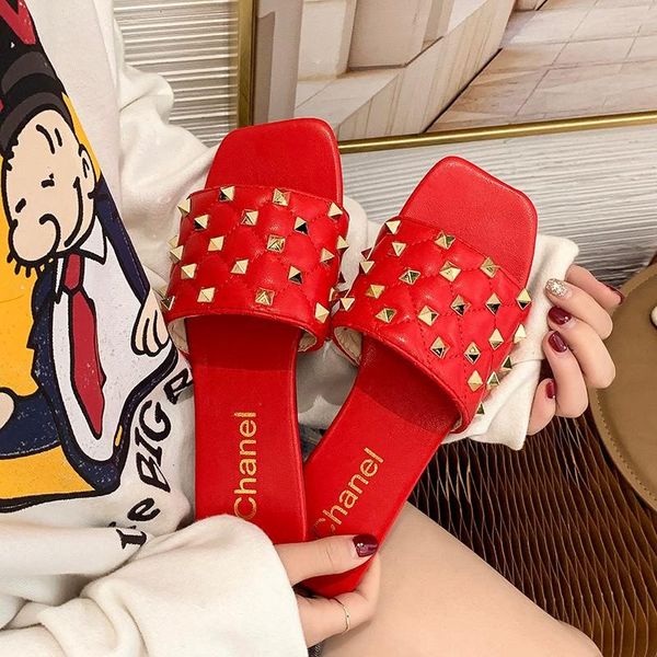 2021summer women rivet sandals and slippers female fashion rhinestone all-match net celebrity tide, Black
2021summer women rivet sandals and slippers female fashion rhinestone all-match net celebrity tide, Black