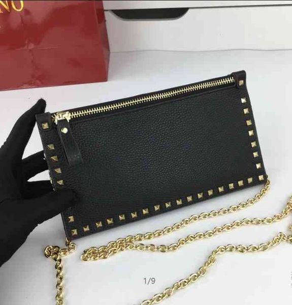 holders leather wallet brand brushed leather clutch designer long wallets chain luxury pouches key card 9069 cases purse clu tumbled, Black;red
holders leather wallet brand brushed leather clutch designer long wallets chain luxury pouches key card 9069 cases purse clu tumbled, Black;red