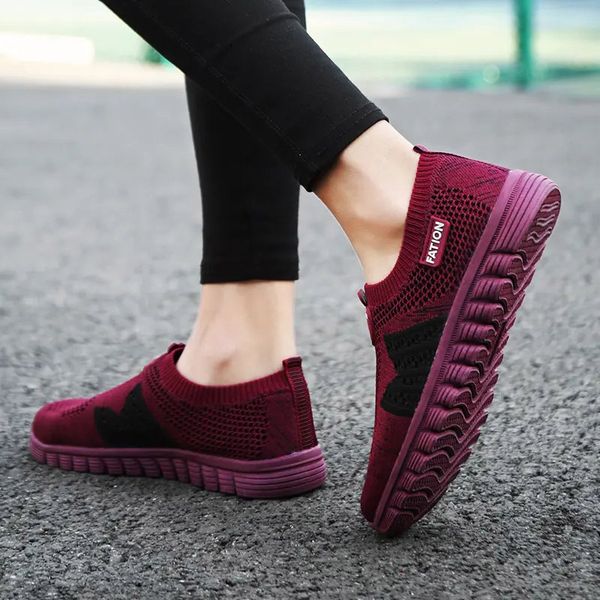 women for designer 2021 shoes black red running purple bury fashion womens trainers sports sneakers size 35-41 13189 s
women for designer 2021 shoes black red running purple bury fashion womens trainers sports sneakers size 35-41 13189 s