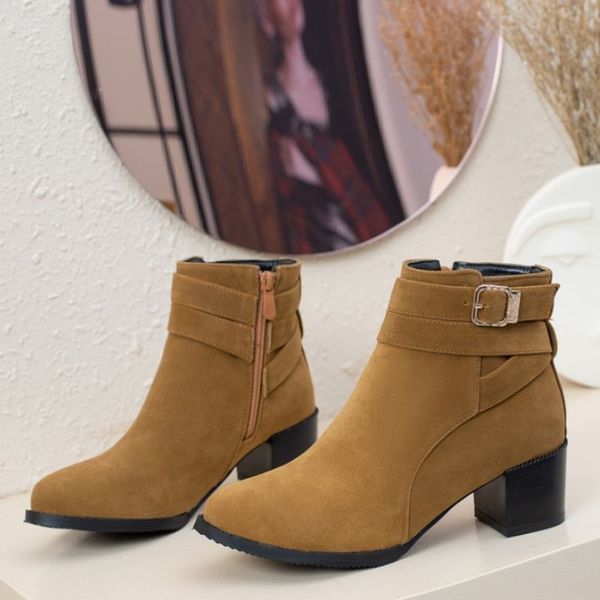 size 32-43 ankle boot 2022 new shoes square heel round toe 2022 winter short boots solid color female footwear, Black
size 32-43 ankle boot 2022 new shoes square heel round toe 2022 winter short boots solid color female footwear, Black