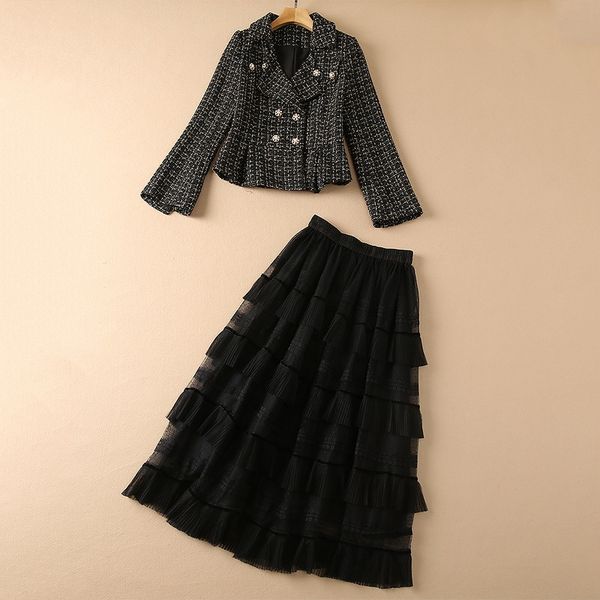 2021 fall autumn long sleeve notched-lapel black / sky blue gold line tweed double-breasted coat + tulle panelled long skirt two piece suits, White
2021 fall autumn long sleeve notched-lapel black / sky blue gold line tweed double-breasted coat + tulle panelled long skirt two piece suits, White