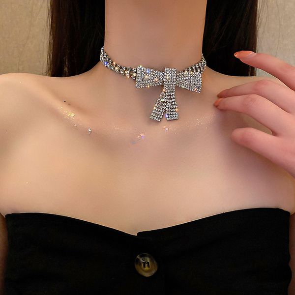 necklace luxury designer chain fashion exaggeration full diamond bow short neckchain choker net red clavicle, Silver
necklace luxury designer chain fashion exaggeration full diamond bow short neckchain choker net red clavicle, Silver