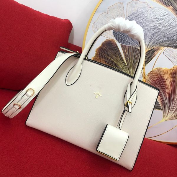 women luxurys designers bags fashion leather handbag messenger bag designer womens handbags purses z66158
women luxurys designers bags fashion leather handbag messenger bag designer womens handbags purses z66158